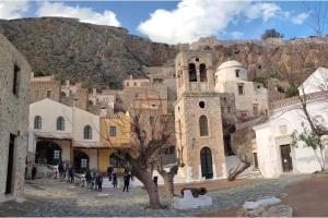 Cottage in Velies - Nice Place for Families