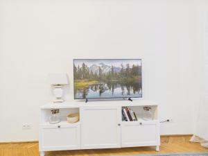 Solidarności 119 Central Stay Warsaw by Solarento