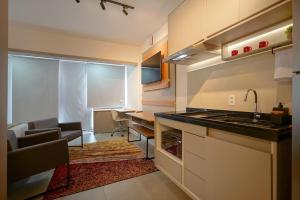 SB 904 · Studio Premium c Home Office • Metrô Brooklin