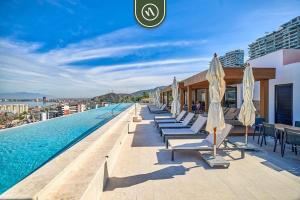 Luxury 2 BR Condo with Beachview - Rooftop Pool