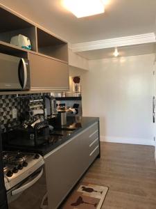 Apartamento 2 quartos todo decorado Itapema bairro Meia Praia