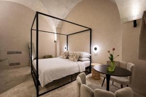 CAVA Urban Relais & Pool