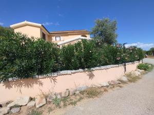 Apartment La Pala del Fico dIndia, Tiriddò Porto San Paolo, with shared swimming pool