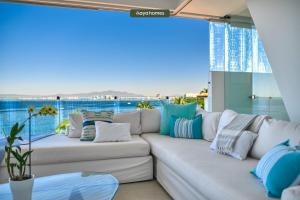 Luxurious 2BR Condo - Amazing Ocean View - Pool