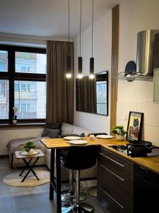 Apartament City Break 1, promenada przy jeziorze