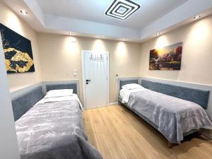 Prime Location - shared Bath