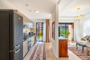 Appartement moderne et spacieux avec terrasse et piscine au Noria Golf