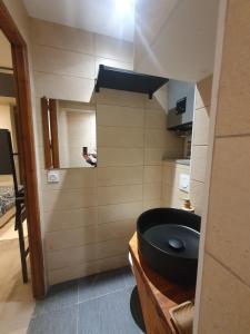 Studio cozy et moderne en rez de chaussée