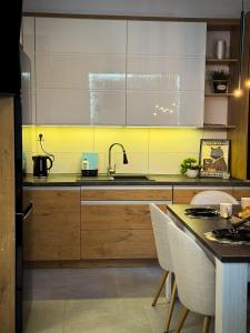 Apartament City Break 2, promenada, przy jeziorze