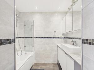 Jagiellońska 4 Family Residence by Solarento