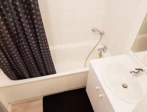 Studio côté Metro avec Piscine et Parking gratuit