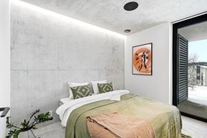 Smart Home Cinema Sauna Sonos Audio Garage