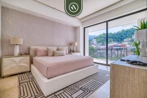 Luxury 1BR Condo with Private Terrace - Ocean View