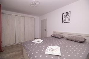 White Valey Retreat Two