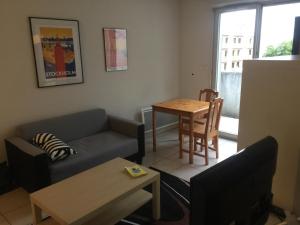 Appartement T1 avec terrasse au calme 4ème étage sur 4