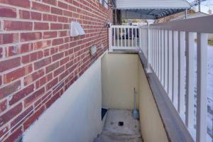 1 Mi to UBS Arena! Pet-Friendly Elmont Apartment