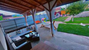 Casa Trandafirilor Calimanesti