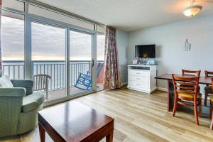 Myrtle Beach Retreat Steps to Ocean and Pier!