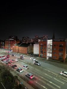 2 bed 2 bath apartment,500 meters from deansgate Manchester