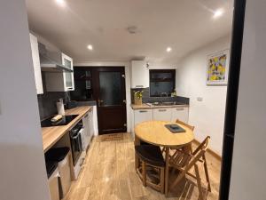 Cheerful 3 Bedroom Townhouse