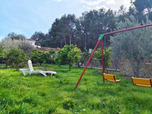 Buenas vistas y privacidad, tranquila y fresca villa en el bosque de Valencia con una magnífica piscina de 80m2