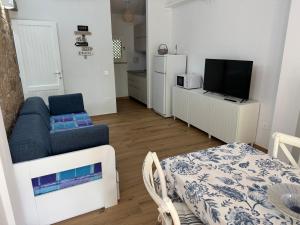 Blue Maisonette