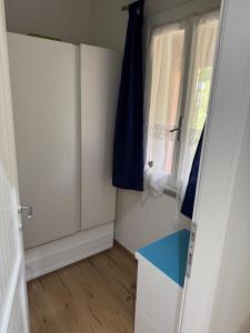 Blue Maisonette img30