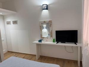 Blue Maisonette img37