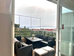 Beautiful Sea View Rooftop Apartment Ana