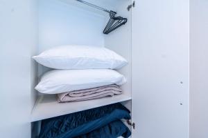 Modern 2BR Home in Bounds Green by MCPI Hosting, Perfect for Contractors & Families