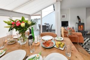 2 Bed in Abersoch oc-20caed