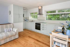 2 Bed in Llanbedrog oc-4glyny