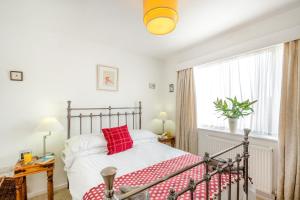 3 Bed in Pwllheli oc-bow09