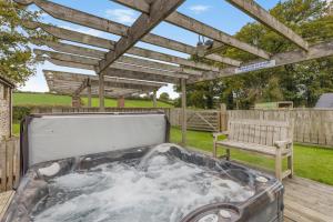 4 Bed in Builth Wells oc-39473
