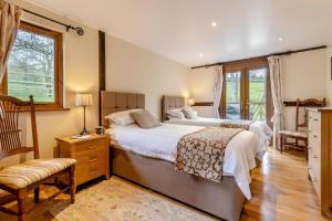 2 Bed in Caersws oc-waa345