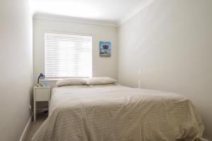 2 Bed in Swanage oc-wy344