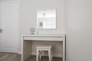 2 Bed in Swanage oc-wy344