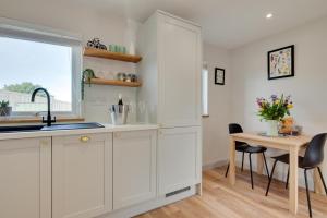 1 Bed in Abergele oc-wag204