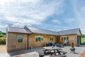 3 Bed in Bassaleg oc-bow138