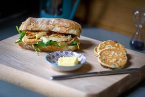 2 Bed in Llannor oc-cysgul