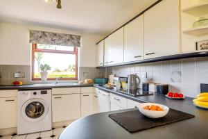 3 Bed in Pwllheli oc-penmae