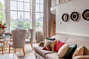 2 Bed in Bath oc-bhr6