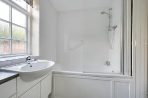 1 Bed in Woodbridge oc-ltd