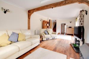 1 Bed in Benhall oc-2bg