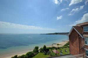 3 Bed in Swanage oc-wy036