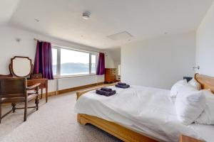 6 Bed in Barmouth oc-bow245
