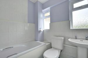 1 Bed in Tenby oc-pw983a