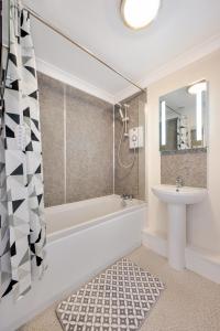 3 Bed in Chedgrave oc-2252