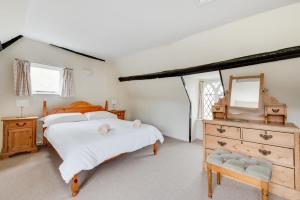 4 Bed in Saxmundham oc-oth
