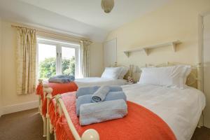 3 Bed in Hickling oc-1760